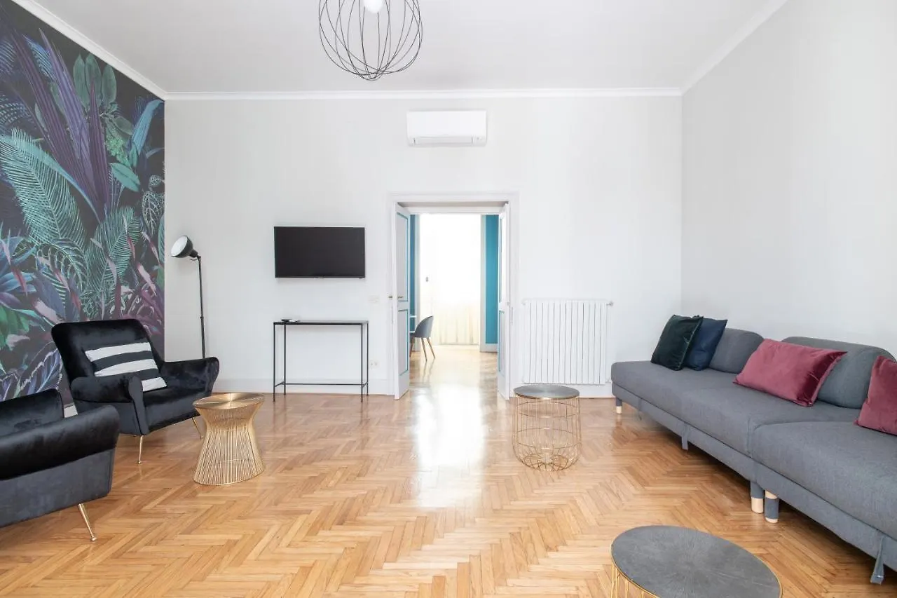 Apartment Jungle Suite Naples Italy